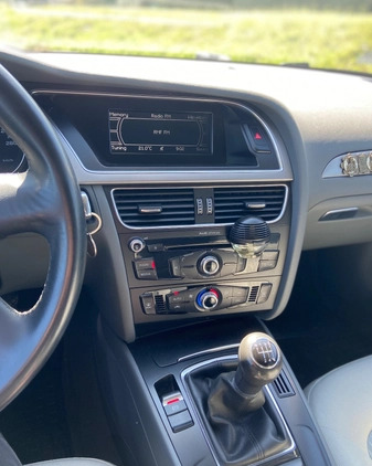 Audi A4 cena 39800 przebieg: 211000, rok produkcji 2013 z Grójec małe 121